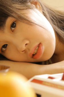 美女美乳